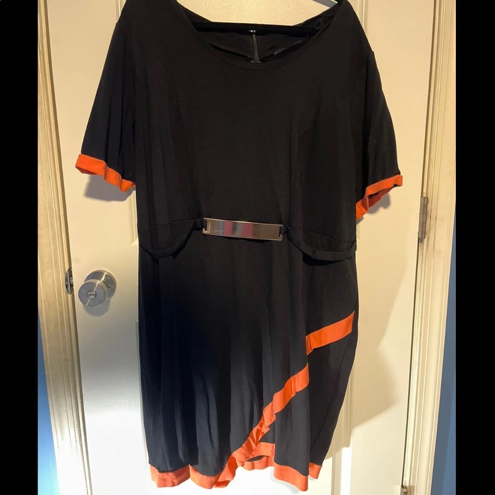 Black shirt sleeve dress with coral accents